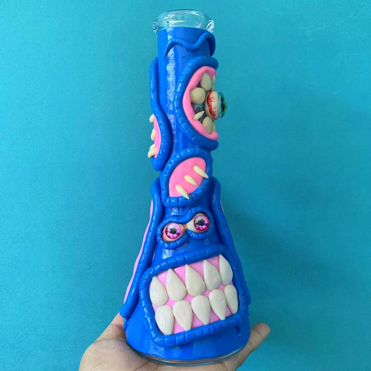 The Cyclops Maw 3D Beaker Bong: A Twisted Vision