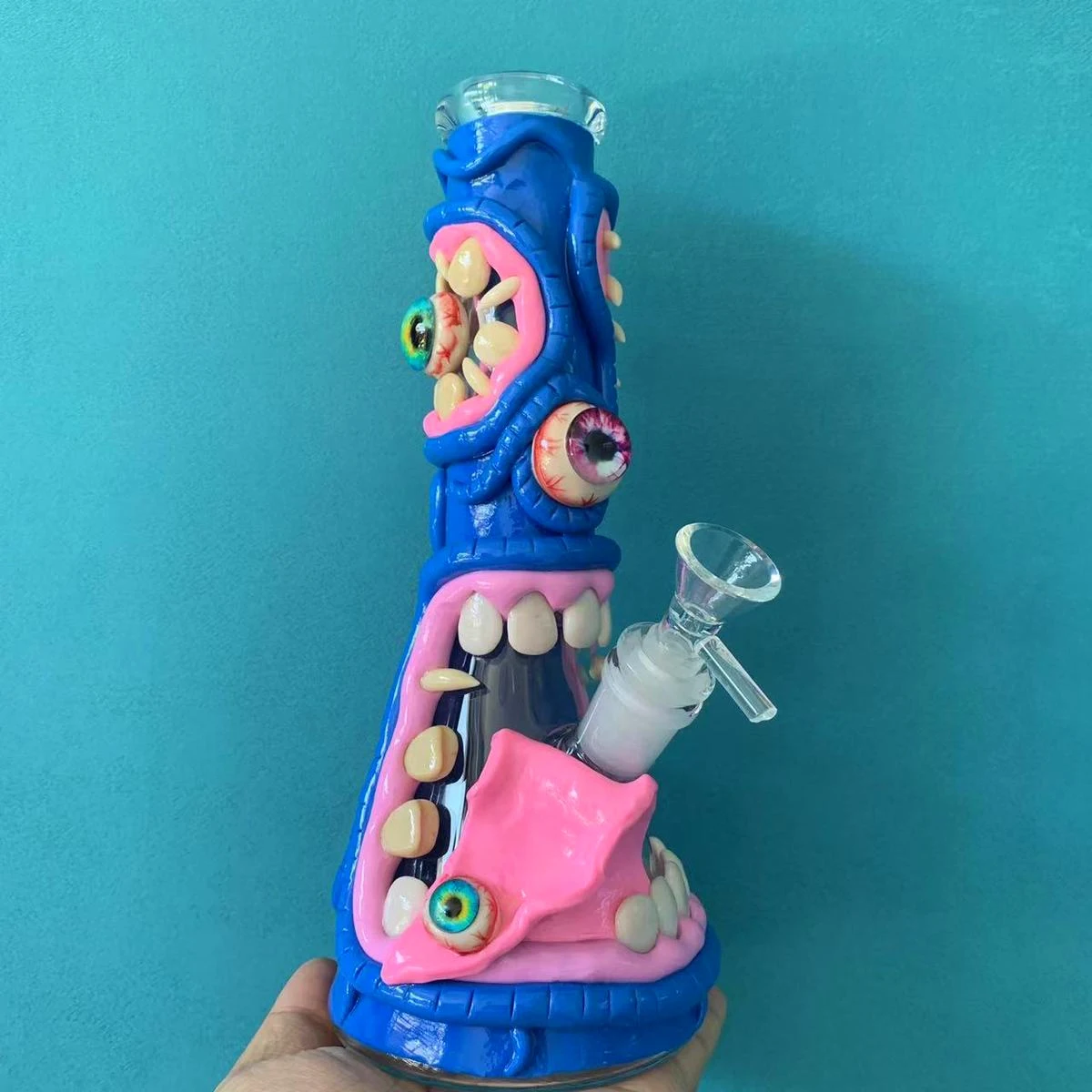 The Cyclops Maw 3D Beaker Bong: A Twisted Vision