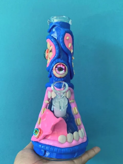 The Cyclops Maw 3D Beaker Bong: A Twisted Vision