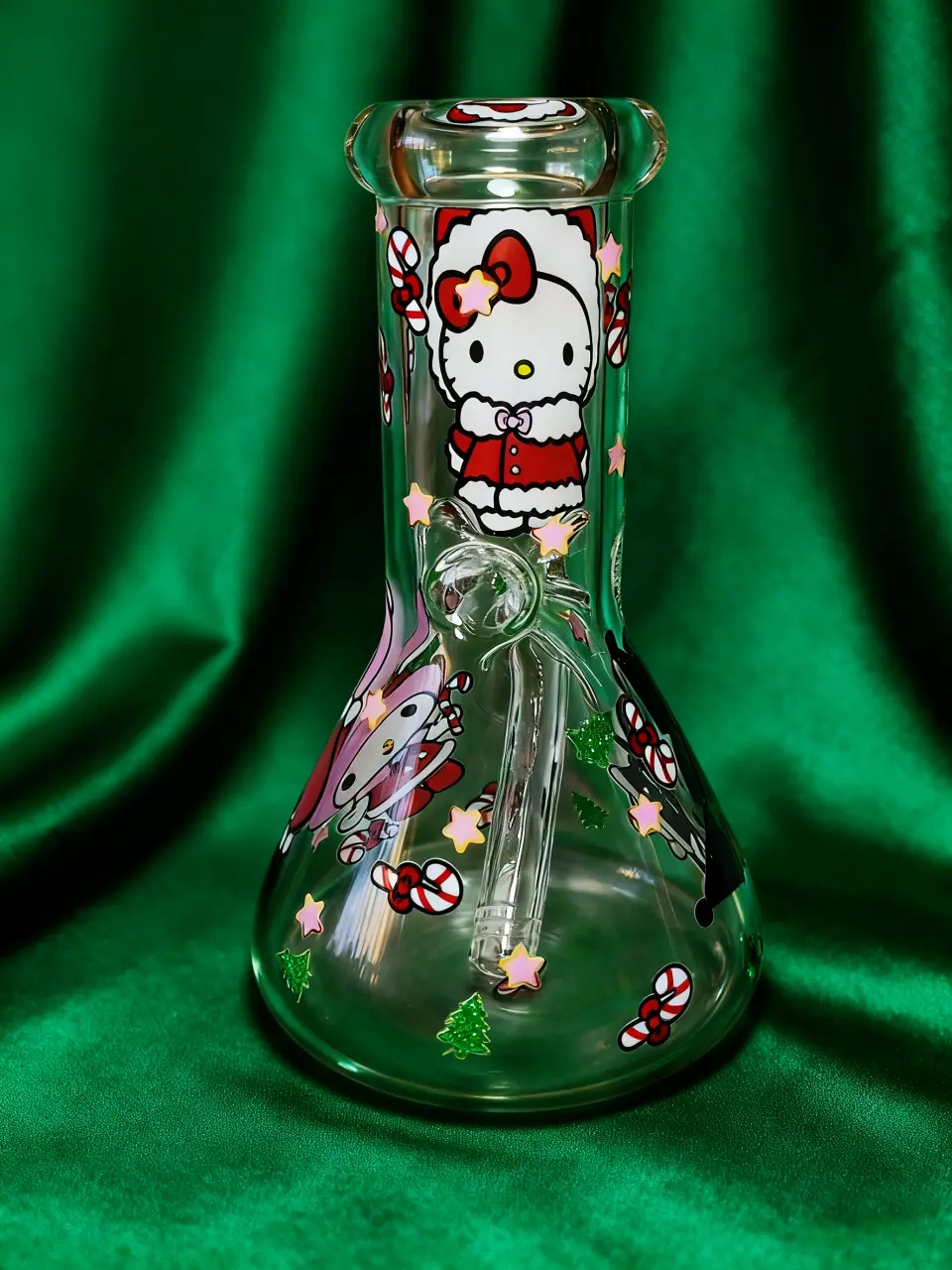 Sanrio Christmas Beaker Bong – Hello Kitty, My Melody & Kuromi Holiday Design