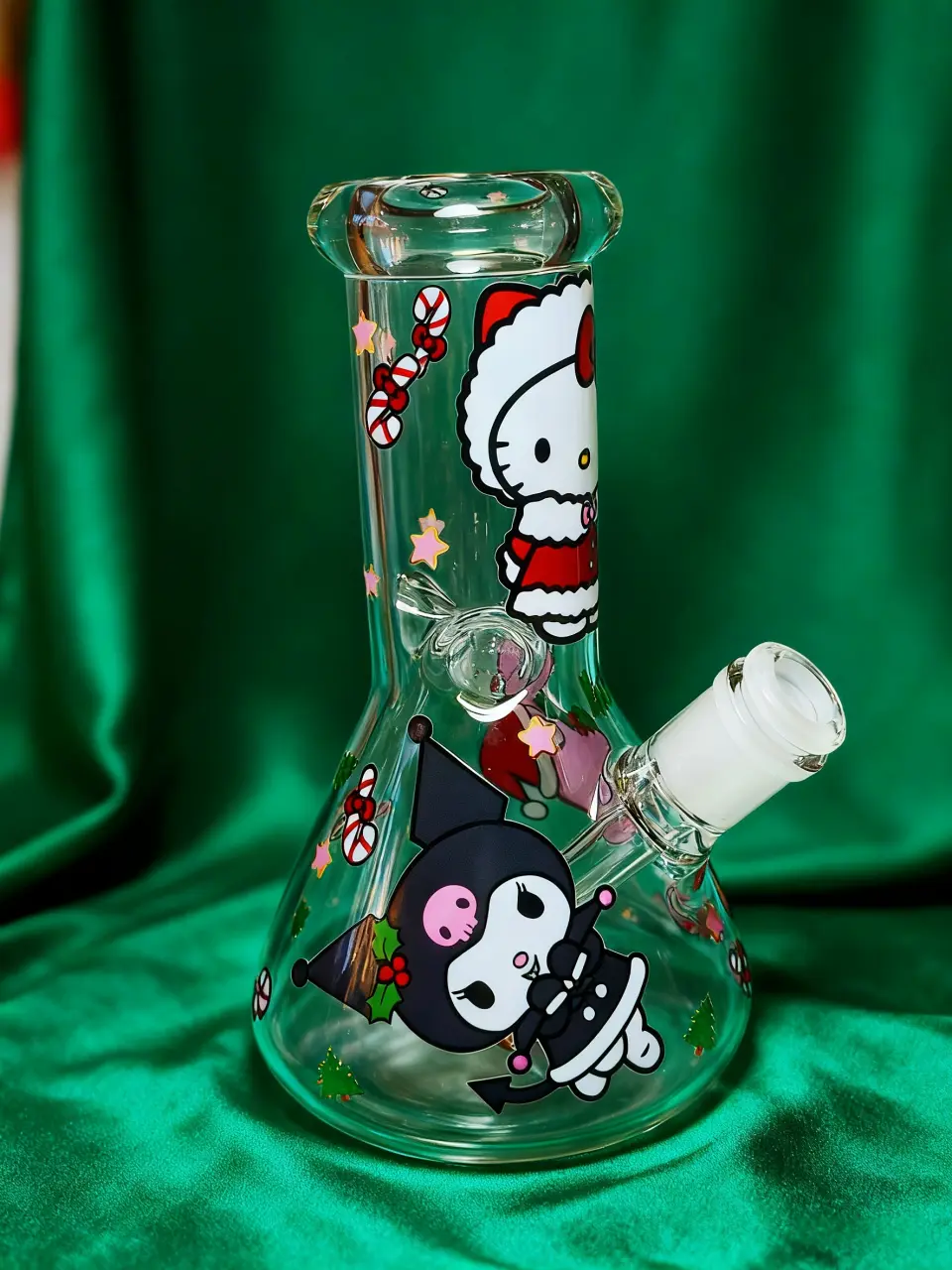 Sanrio Christmas Beaker Bong – Hello Kitty, My Melody & Kuromi Holiday Design