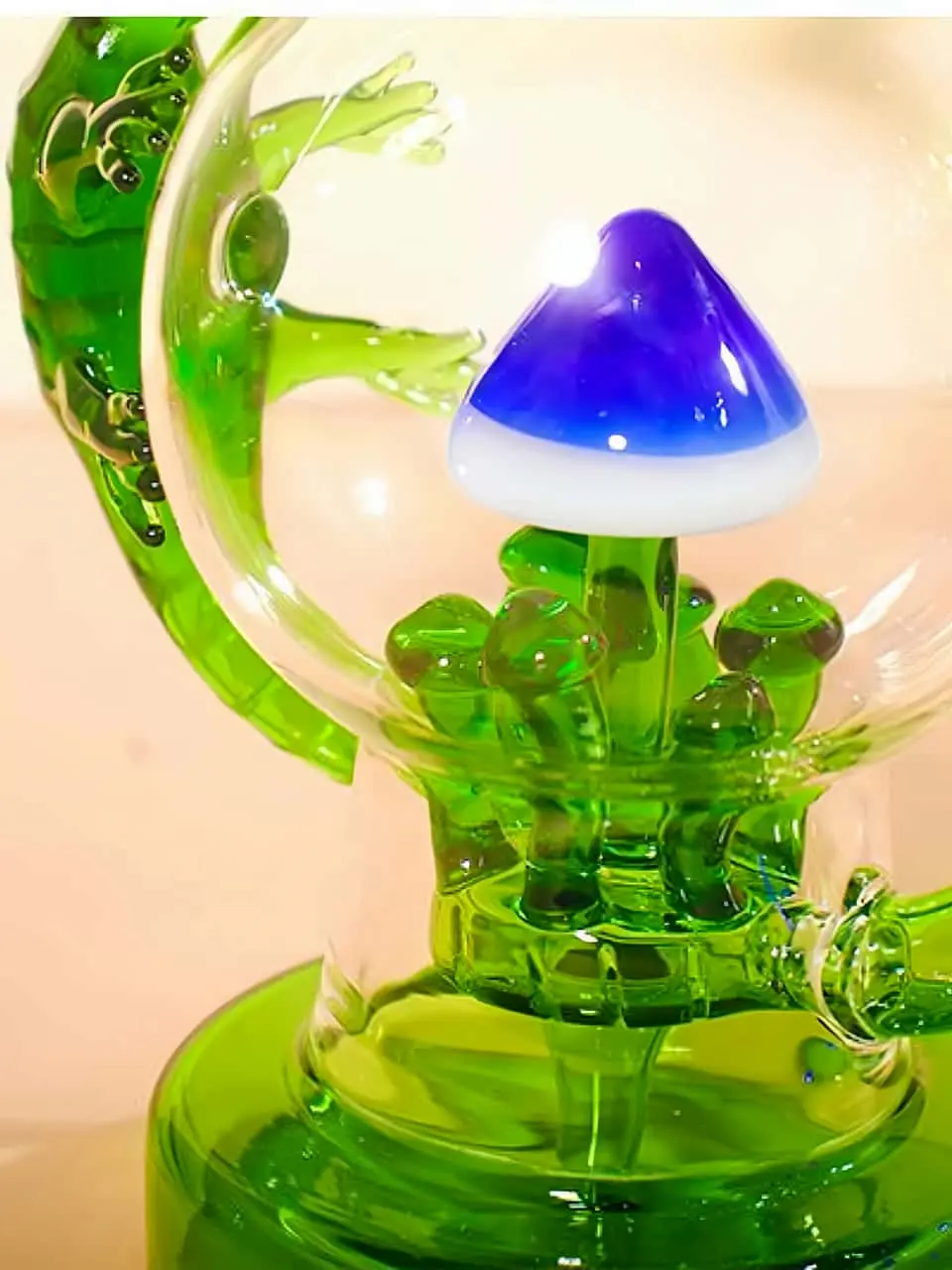 Lizard & Mushroom Cool 3D Glass Bong