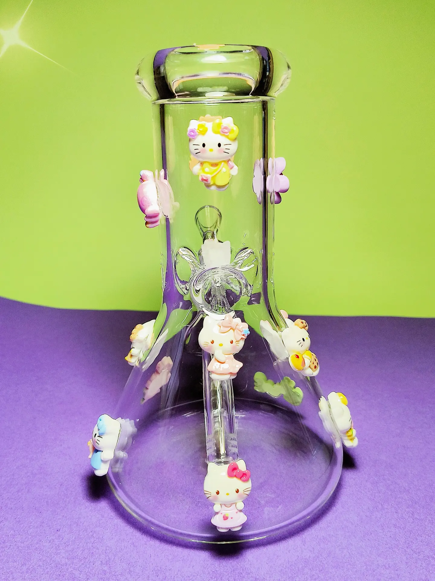 Kawaii 3D Hello Kitty Figurine Beaker Glass Bong