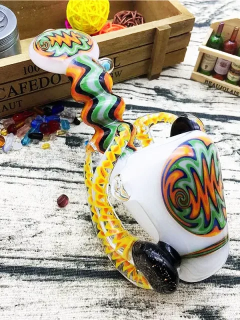7-Inch Handcrafted “Cosmic Horn” Wig Wag Glass Pipe 7-Inch Handcrafted "Cosmic Horn" Wig Wag Glass Pipe