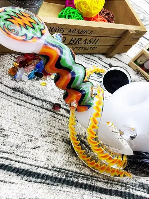 7-Inch Handcrafted "Cosmic Horn" Wig Wag Glass Pipe
