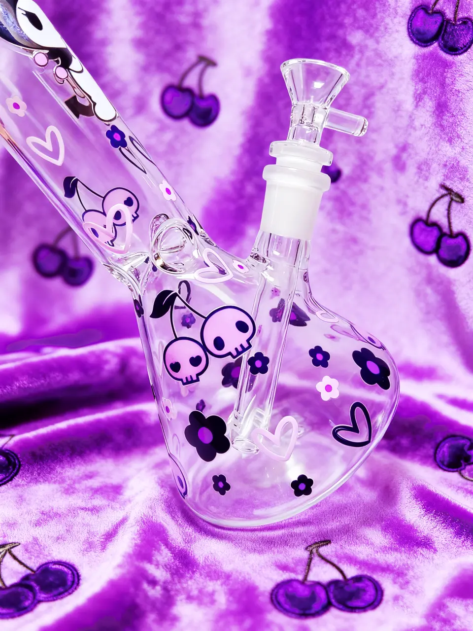Kuromi Gothic Sweetheart Beaker Glass Bong